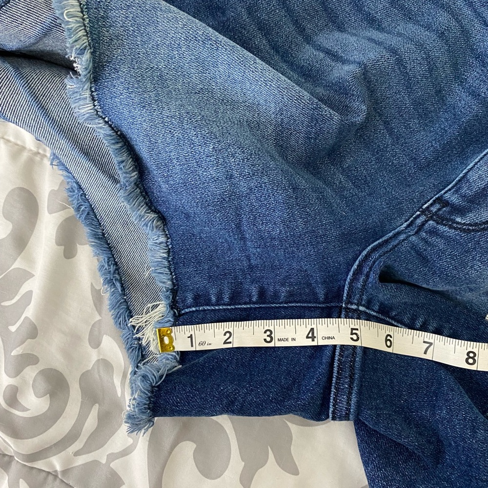 Judy Blue Blue Jean Shorts with Frayed Hem and Distressed Look - Picture 6 of 8